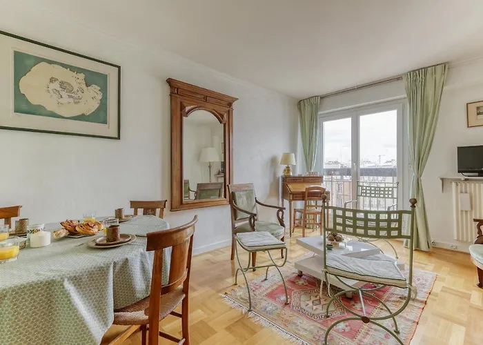 Daire Large And Bright 2 Bdrs Flat With View - 20 Paris
