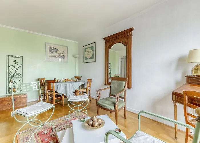 Apartment Large And Bright 2 Bdrs Flat With View - 20 Paris